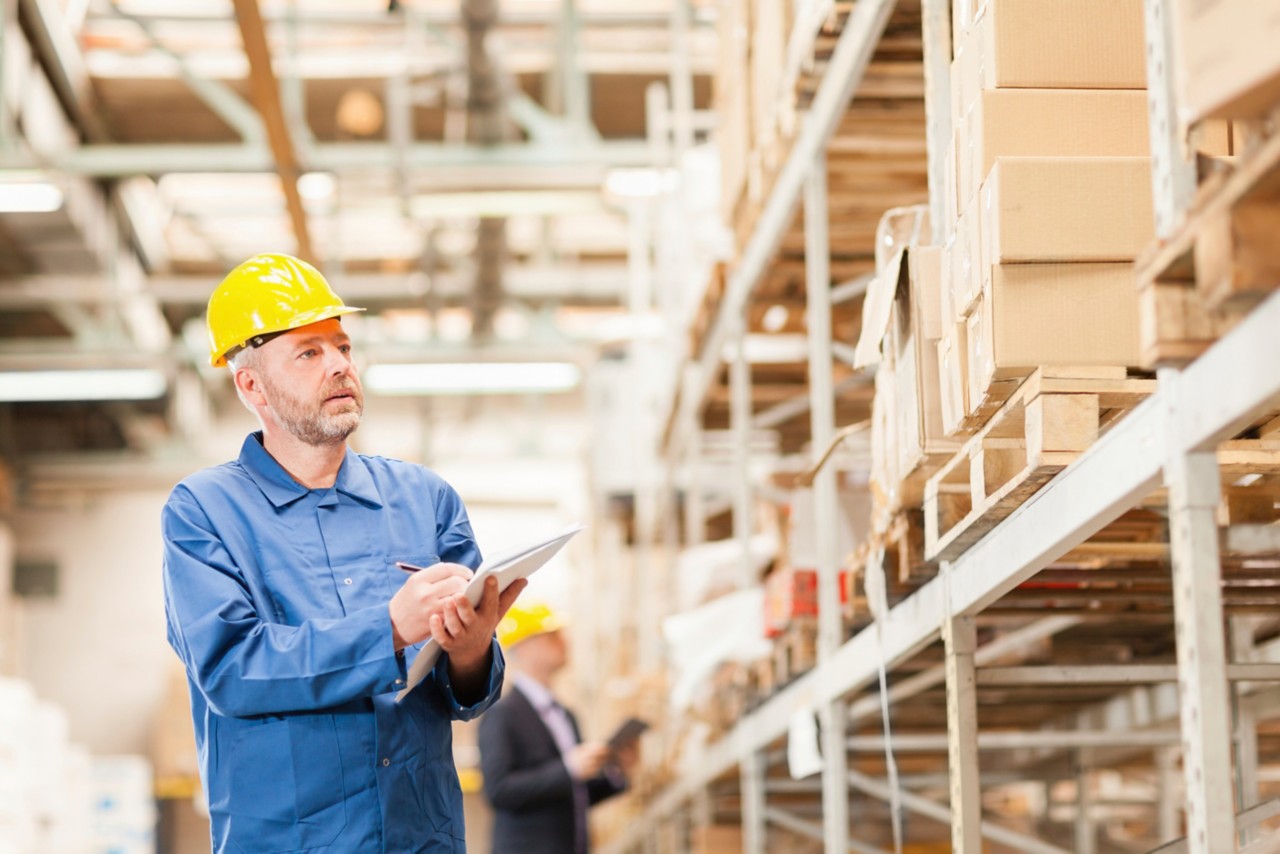 worker-and-business-man-in-warehouse-gettyimage-168580572-20.jpg