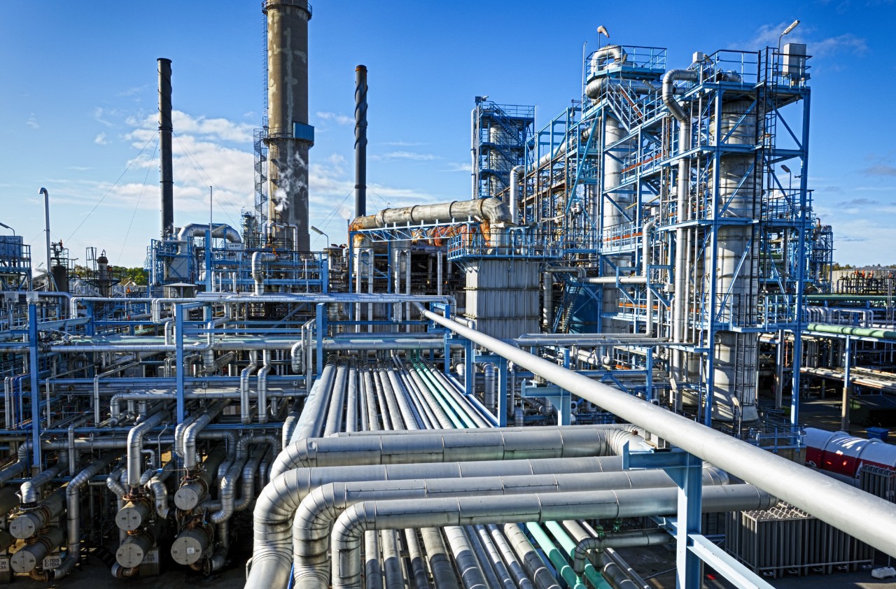 oil-gas-industry-powerful-hdr-processing-shutterstock-224936086-dup.jpg